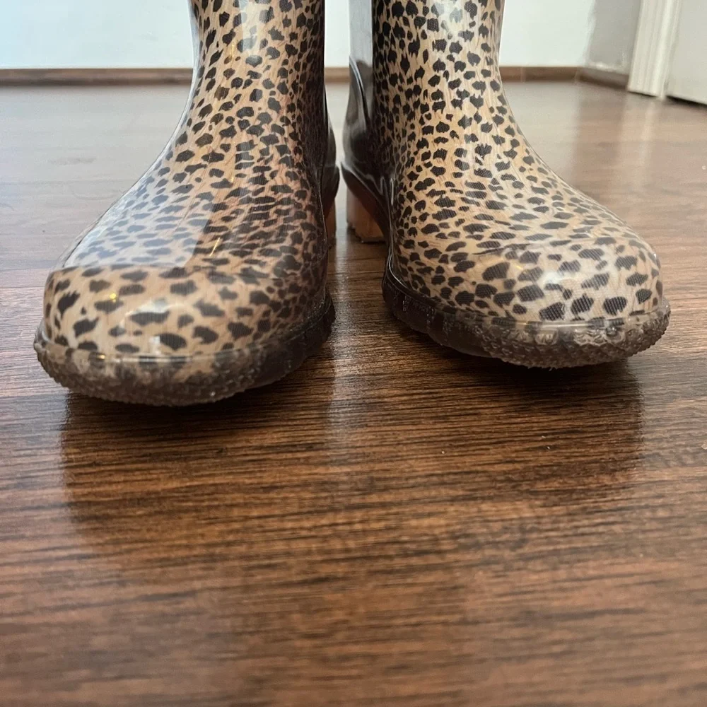 G&G Rain Boots with Leopard Print - Picture 7 of 10
